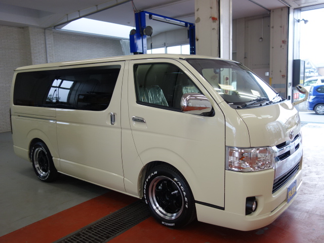 新車Ｓ－ＧＬ特設ライトイエローガソリン入庫しました！！納期に時間のかかるライトイエロー！！