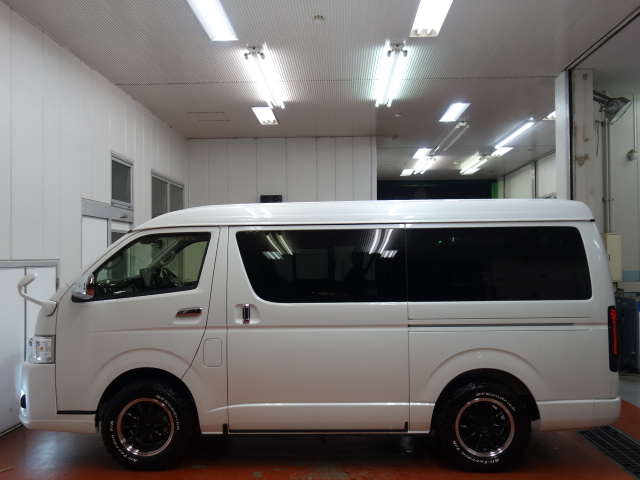 ３１年式ワゴンＧＬ２７００ガソリン４ＷＤ当店試乗車、カスタム多数社外パーツ多数装備済み！！