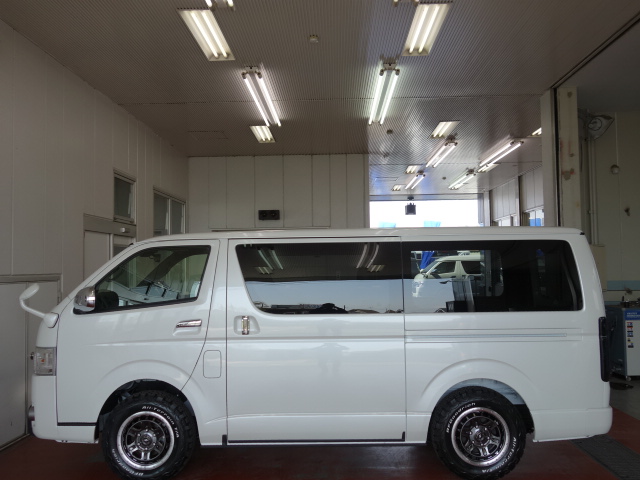 新車５０周年特別仕様車２８００ディーゼル４ＷＤナビパッケージ完成しました！！