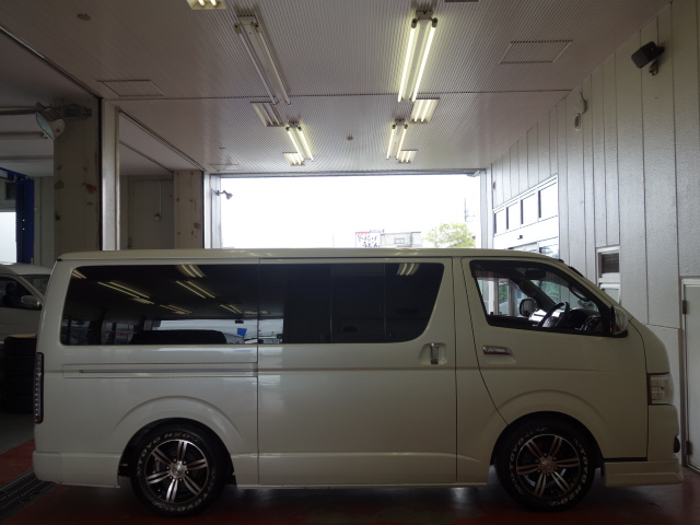 買取直販２４年３型後期モデルスーパーＧＬパールホワイト入庫致しました！！社外パーツ多数装備！！