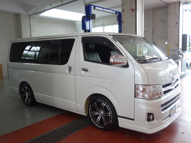 買取直販２４年３型後期モデルスーパーＧＬパールホワイト入庫致しました！！社外パーツ多数装備！！