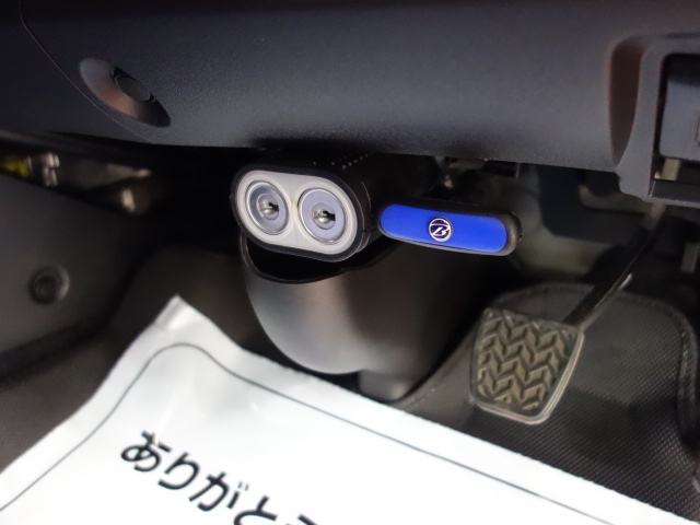 ２９年式ハイエースＶスーパーＧＬ両側パワースライド装備床張りベットＫＩＴパッケージ入庫！！