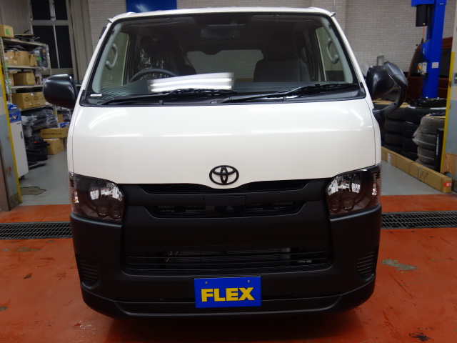 新車ハイエースＤＸスポーツパッケージ完成致しました！！店頭在庫車、即納車可能になります！！