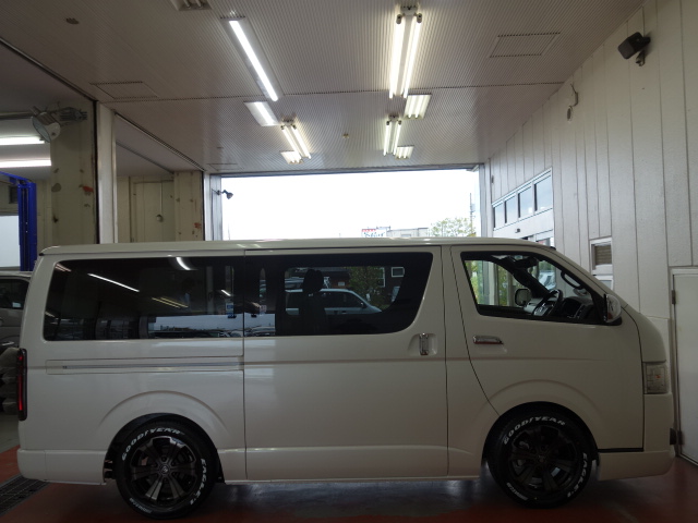 新車ダークプライムⅡ２８００ディーゼルターボナビパッケージ完成致しました！！店頭在庫車、即納車可能になります！！