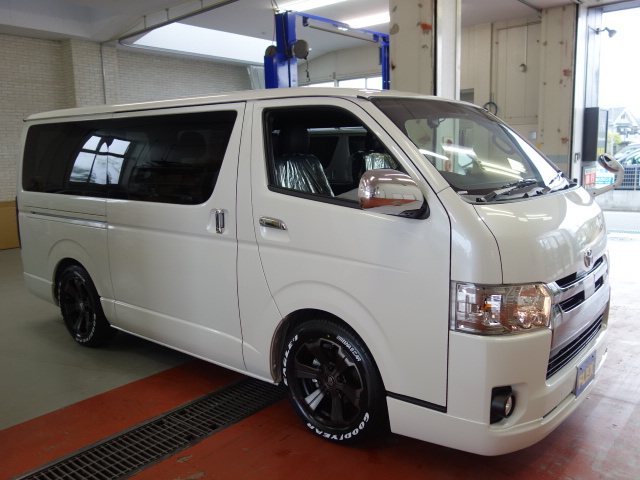 新車ダークプライムⅡ２８００ディーゼルターボナビパッケージ完成致しました！！店頭在庫車、即納車可能になります！！