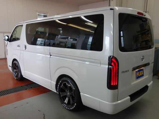 新車ダークプライムⅡ２８００ディーゼルターボナビパッケージ完成致しました！！店頭在庫車、即納車可能になります！！