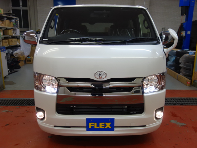 新車ハイエースＶダークプライムⅡ２８００ディーゼル４ＷＤナビパッケージ完成致しました！！店頭在庫車、即納車可能になります！！