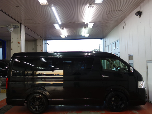 新車ワゴンＧＬブラックカスタムコブラボンネットオーバーフェンダーツインナビパッケージ完成致しました！！