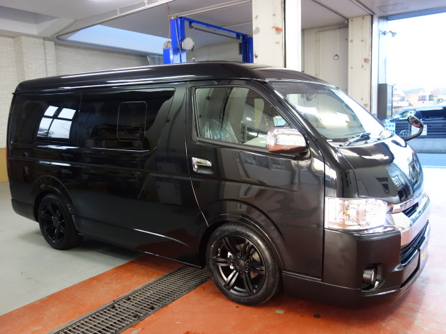 新車ワゴンＧＬブラックカスタムコブラボンネットオーバーフェンダーツインナビパッケージ完成致しました！！