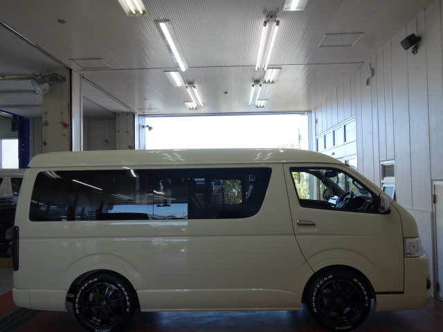 新車ワゴンＧＬ特設ライトイエロー４ＷＤファミリーに好評のＶｅｒ１シートアレンジツインナビパッケージ完成致しました！！