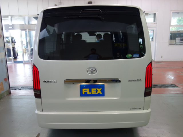 新車ハイエースＶダークプライムⅡバックナインフルエアロＫＩＴ完成致しました！！店頭在庫車、即納車可能になります！！