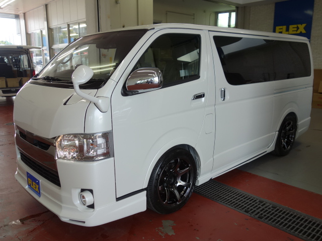 新車ハイエースＶダークプライムⅡバックナインフルエアロＫＩＴ完成致しました！！店頭在庫車、即納車可能になります！！