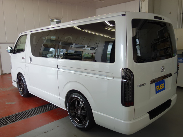 新車ハイエースＶダークプライムⅡ２０００ガソリン両側パワースライドドア装備ナビパッケージ完成致しました！！