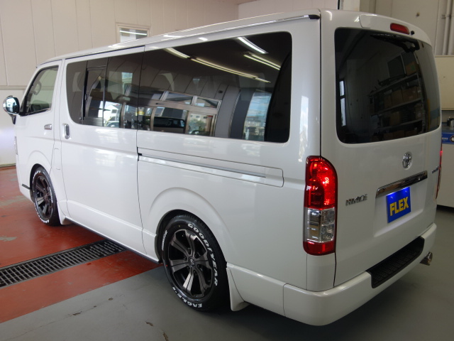 ２３年３型ハイエースＳ－ＧＬパールホワイト社外パーツ多数装備車両入庫致しました！！