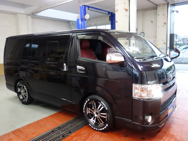 ２７年式ダークプライム２０００ガソリン外装、内装カスタム車両入庫致しました！！