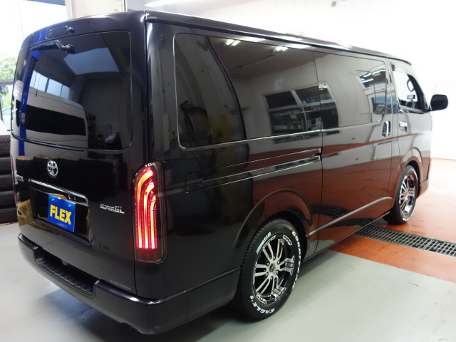 ２７年式ダークプライム２０００ガソリン外装、内装カスタム車両入庫致しました！！