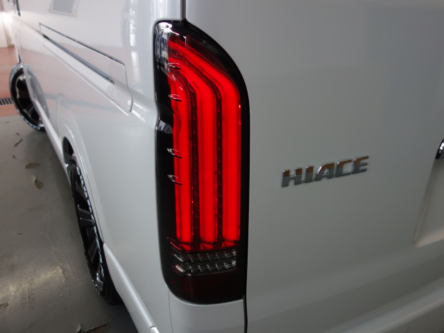 新型ハイエースワゴンＧＬツインナビパッケージ完成致しました！！店頭在庫車、即納車可能になります！！