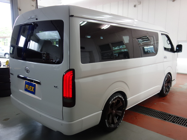 新型ハイエースワゴンＧＬツインナビパッケージ完成致しました！！店頭在庫車、即納車可能になります！！