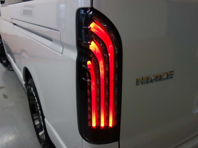 ＦＬＥＸオリジナル煌きＲＥＤを装着済み♪フルＬＥＤタイプなので鮮やかに発光します！