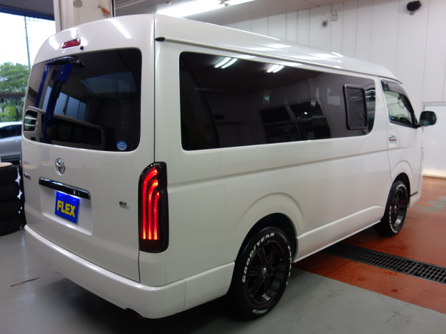 カッコよく決まったハイエースを是非この機会に！！