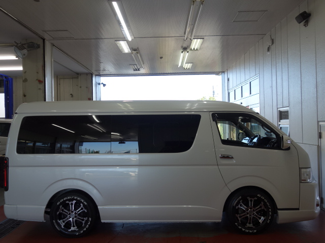 ２７年式ワゴンＧＬ２ＷＤアレンジＳＴシートアレンジ、ロングスライドレール、フルフラット専用床張り施工済みの１台入庫致しました！！