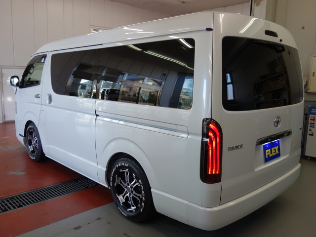 ２７年式ワゴンＧＬ２ＷＤアレンジＳＴシートアレンジ、ロングスライドレール、フルフラット専用床張り施工済みの１台入庫致しました！！