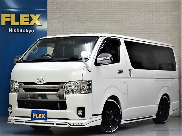 ２９年式ハイエースＶダークプライム３０００ディーゼルターボＲＯＷＥＮフルエアロＫＩＴ装着車両入庫！！８インチナビ、ベットＫＩＴ、ロングスライドレール装備済み！！