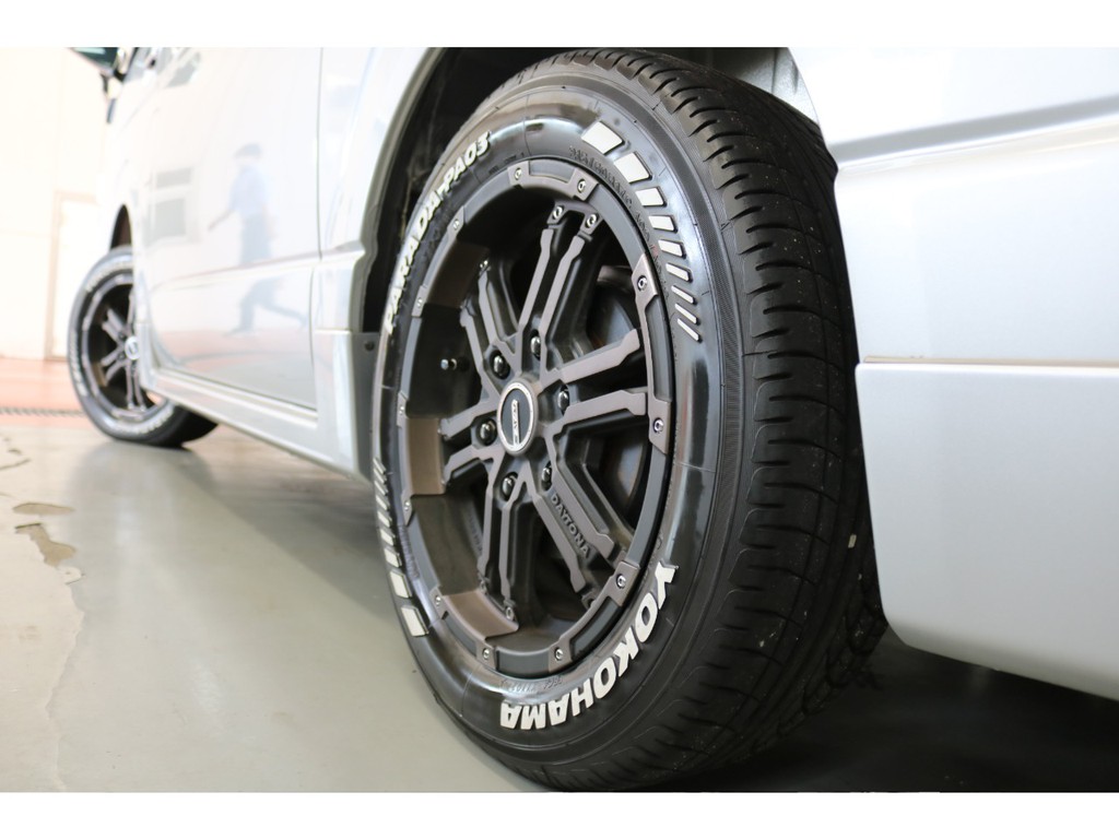 ２３年式スーパーＧＬ３０００ディーゼル４ＷＤカスタム車両入庫致しました！！社外パーツ多数装備のコンプリート車両になります！！