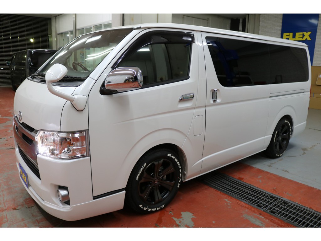 令和１年式ハイエースＶ５０周年特別仕様車２８００ディーゼルターボワンオーナー車両入庫致しました！！希少車両になります！！