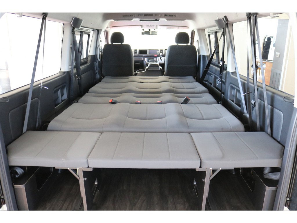 ２７年式ハイエースワゴンＧＬ４ＷＤ２７００ガソリンアレンジＳＴシートアレンジ施工ロングスライドレール搭載オリジナルパーツ多数装備済み！！