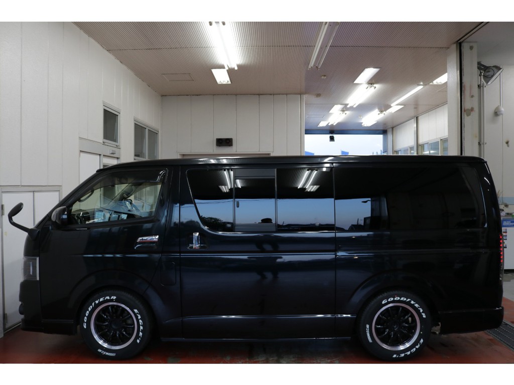 ３型後期モデルスーパーＧＬ２０００ガソリン２ＷＤブラックカスタム車両入庫！！ＥＳＳＥＸ１６インチアルミ２インチローダウン済み！！社外パーツ多数装備済み！！