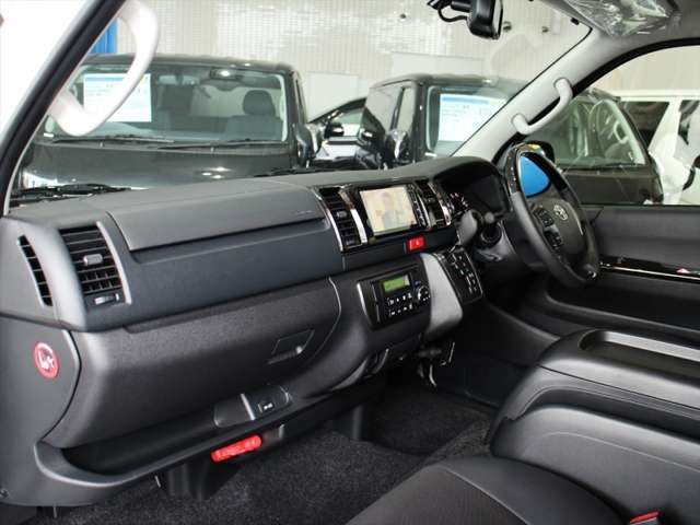 ★ハイエース＆レジアスエース最大級専門店★豊富な在庫の中から。ライフスタイルに合ったお車をご提案！！気になる燃費、お得な装備、希少な特別仕様車、カスタム、なんでもご相談ください！！