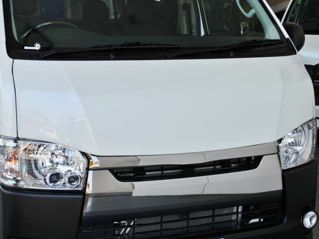 厳選の中古車は内外装は専門クリーニングスタッフにより抗菌クリーニング済みでとても綺麗です！　「ＦＬＥＸは定休日水曜！ＡＭ１０時００分～ＰＭ８時まで営業！更にお得なフェアも実施中です！