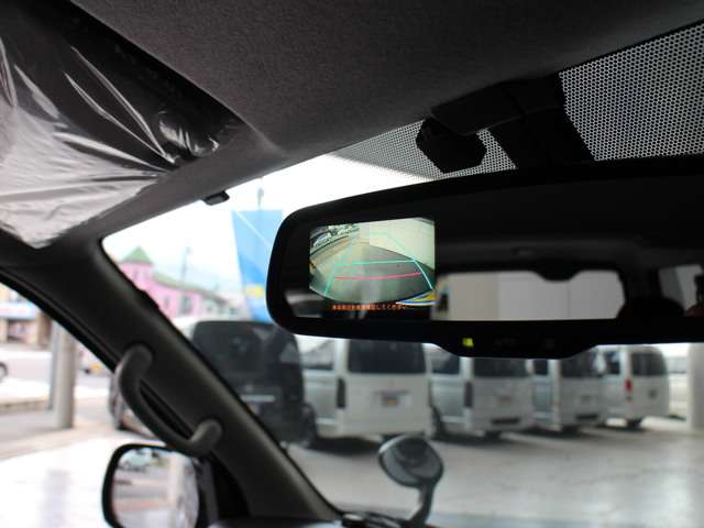 豊富な在庫でお車選び！！希少な特別仕様車や４ＷＤ、コンプリートカー、人気の高いでかナビ、地デジチューナー、サブモニター、シートカバー、パワースライドドア付の車両も多数展示！ご要望にあわせたご提案！！