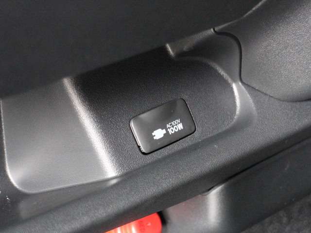 各種グレードも豊富です！ハイエース１型２型３型４型、「スーパーＧＬ」、「ＤＸ」、「グランドキャビン」、「コミューター」、「ワゴンＧＬ」など専門店ならではの品揃えで格安展示中！