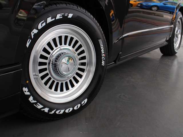 日本全国納車ＯＫ！遠方販売実績も多数あります。提携陸送会社を利用しご遠方のお客様でもご安心してご購入いただけます。詳しくは→http://www.flexnet.co.jp/hiace/saitama