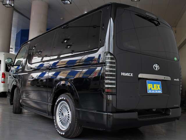 ネットに掲載のない画像や、詳細な車両情報もお気軽に、ハイエース担当スタッフまでお申し出ください。→okegawa@flexnet.jp　または　048-779-9122048-779-9122　まで！