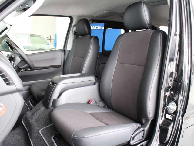 当店オリジナルのシートカバーやベッドキットも好評販売中！床張り加工もＯＫ！ブラック・ホワイト・ベージュ・ブラウン他多彩なカラーリングのほか、シートカバーはステッチやパイピングなど、オリジナル作成もＯＫ