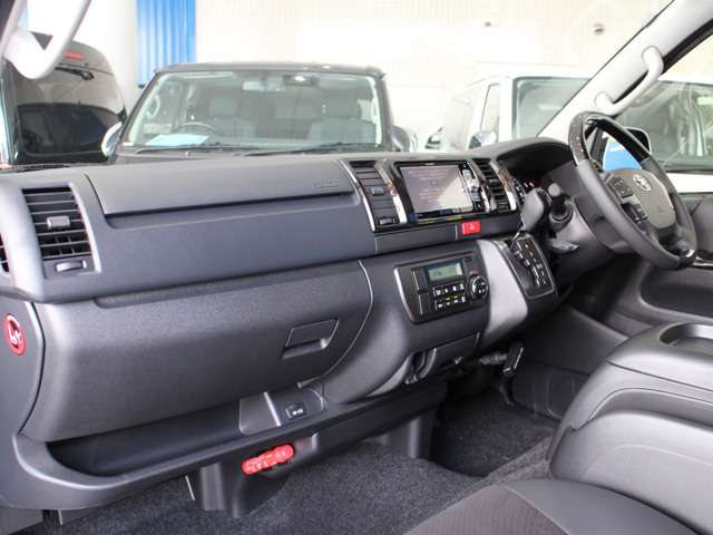 ★ハイエース＆レジアスエース最大級専門店★豊富な在庫の中から。ライフスタイルに合ったお車をご提案！！気になる燃費、お得な装備、希少な特別仕様車、カスタム、なんでもご相談ください！！