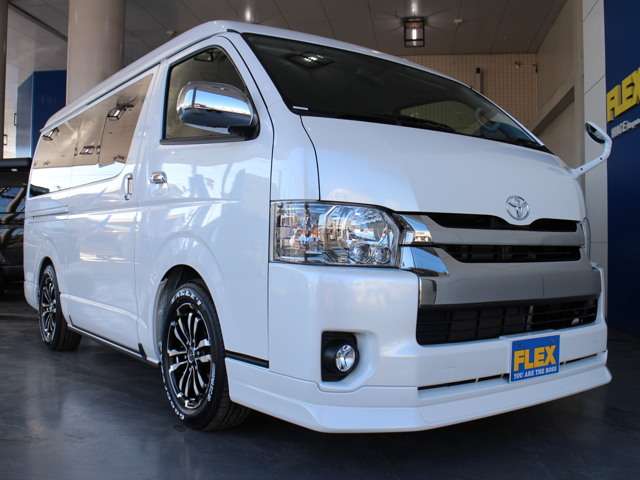 厳選の中古車は内外装は専門クリーニングスタッフにより抗菌クリーニング済みでとても綺麗です！　「ＦＬＥＸは定休日水曜！ＡＭ１０時００分～ＰＭ８時まで営業！更にお得なフェアも実施中です！