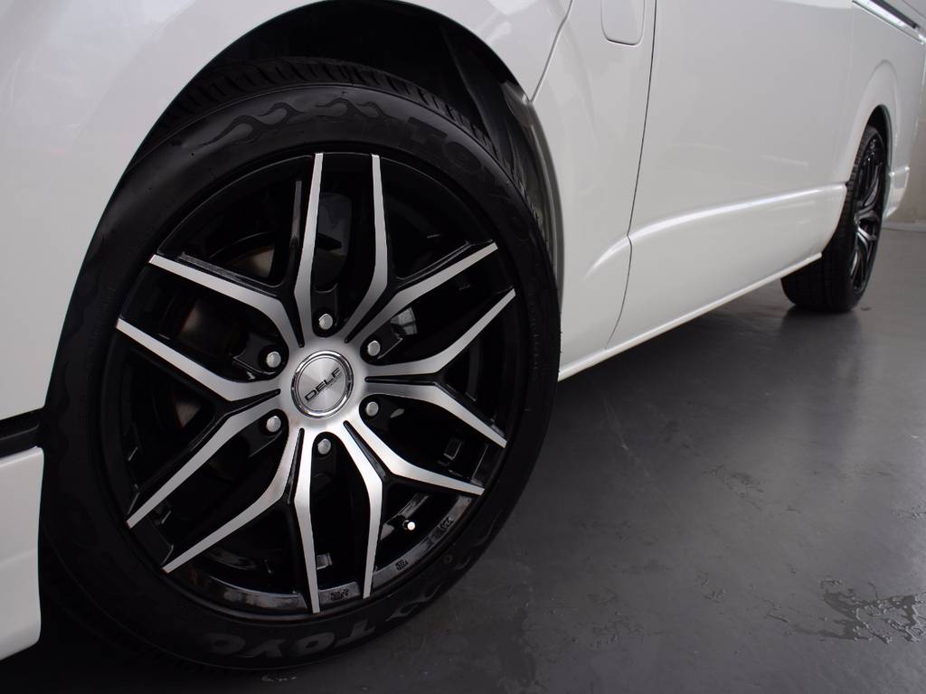 ＴＯＹＯ　Ｈ２０タイヤ・ＦＬＥＸ　ＤＥＬＦ０１　１８インチアルミホイール！