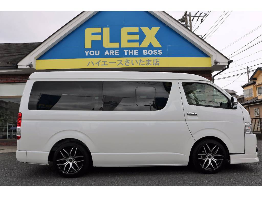 10人乗り3ナンバー登録！普通運転免許で運転可能です！