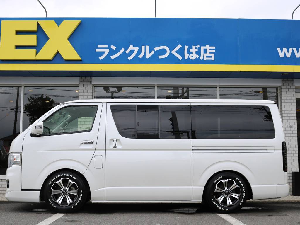 ローダウン済みです！ｊ見た目もバッチリきまっております！