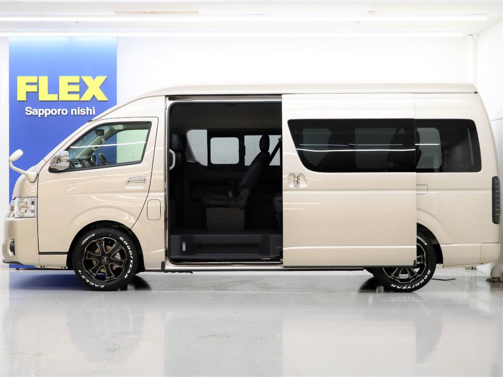 便利なメーカーオプション【パワースライドドア】！乗り降りもラクチン！！