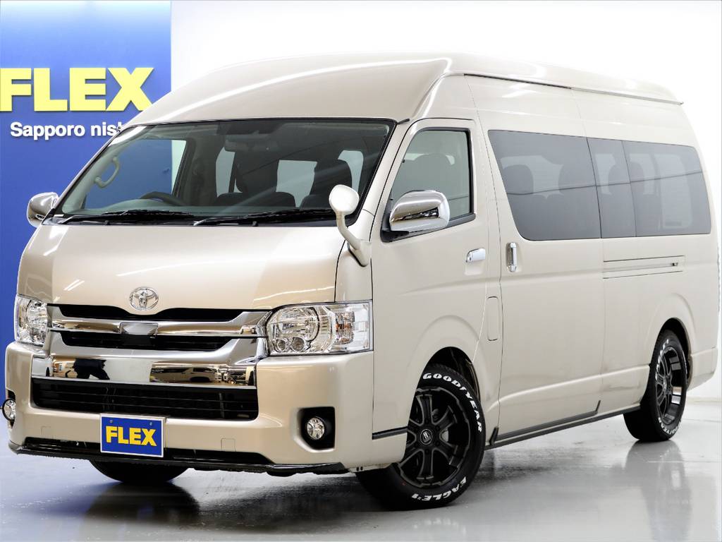 新型ハイエースW　 2.7 グランドキャビン ゴールド　4WD 入庫です！！
