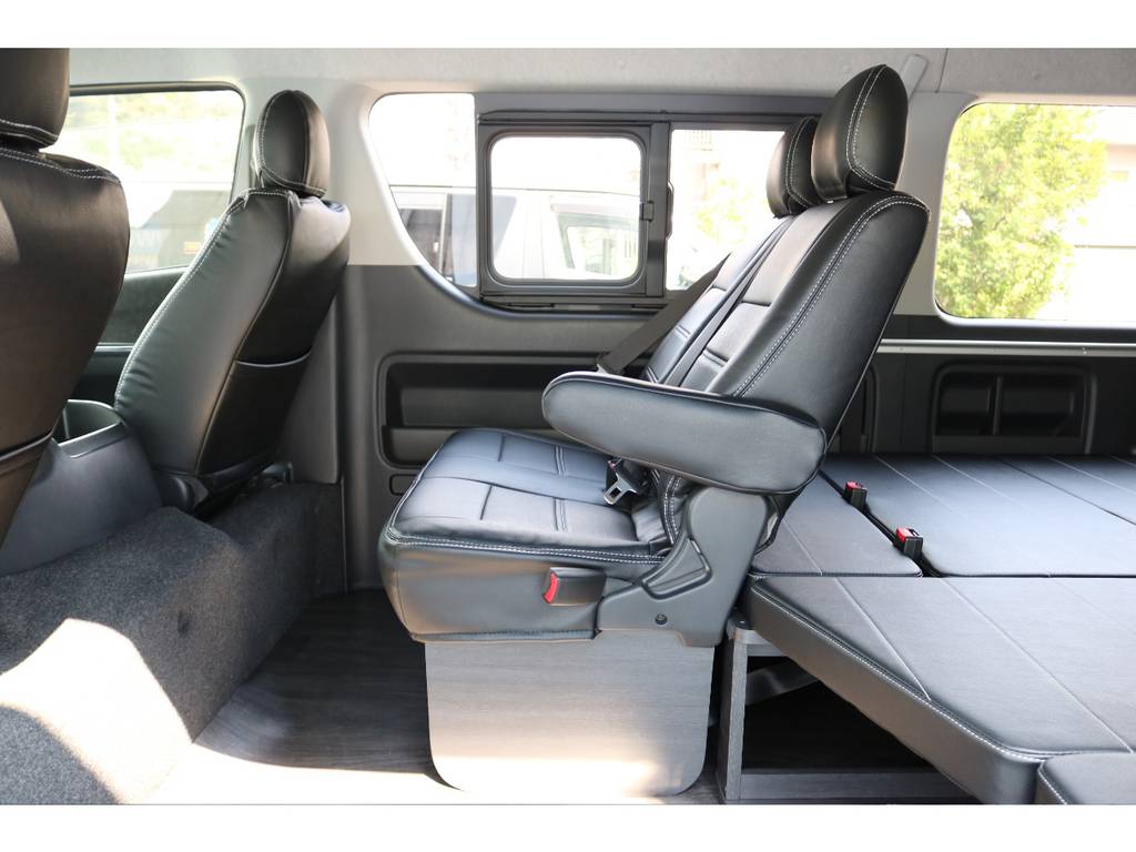 FLEX調布店　０４２４－４０－１１９１までお問合せ下さい！新型ハイエースワゴン試乗車です！ご予約が必要になりますのでご連絡をお待ちしております。
