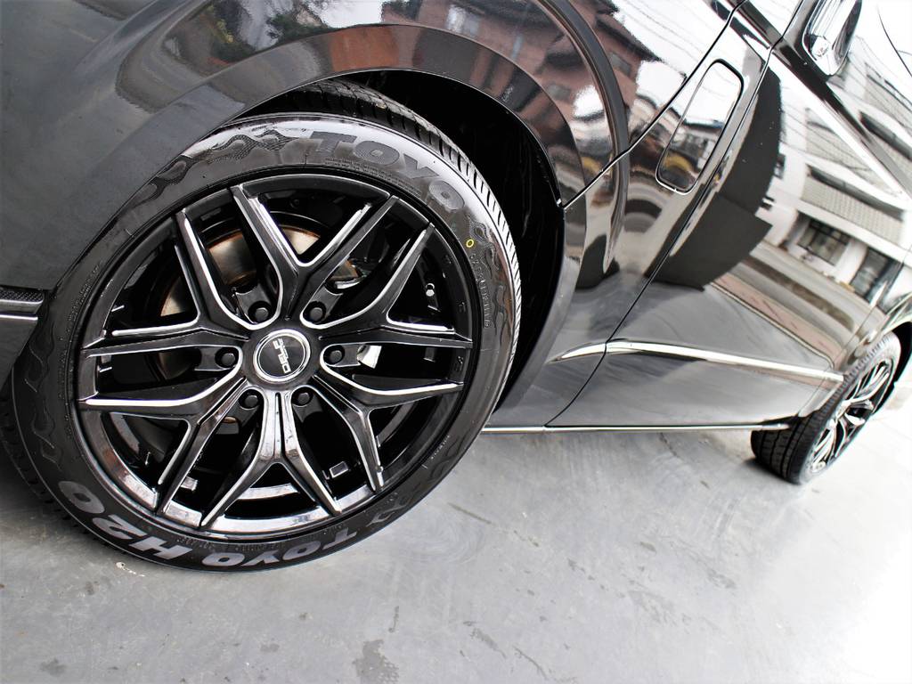 ＴＯＹＯ　Ｈ２０タイヤ！　ＤＥＬＦ０１　１８インチアルミホイール！