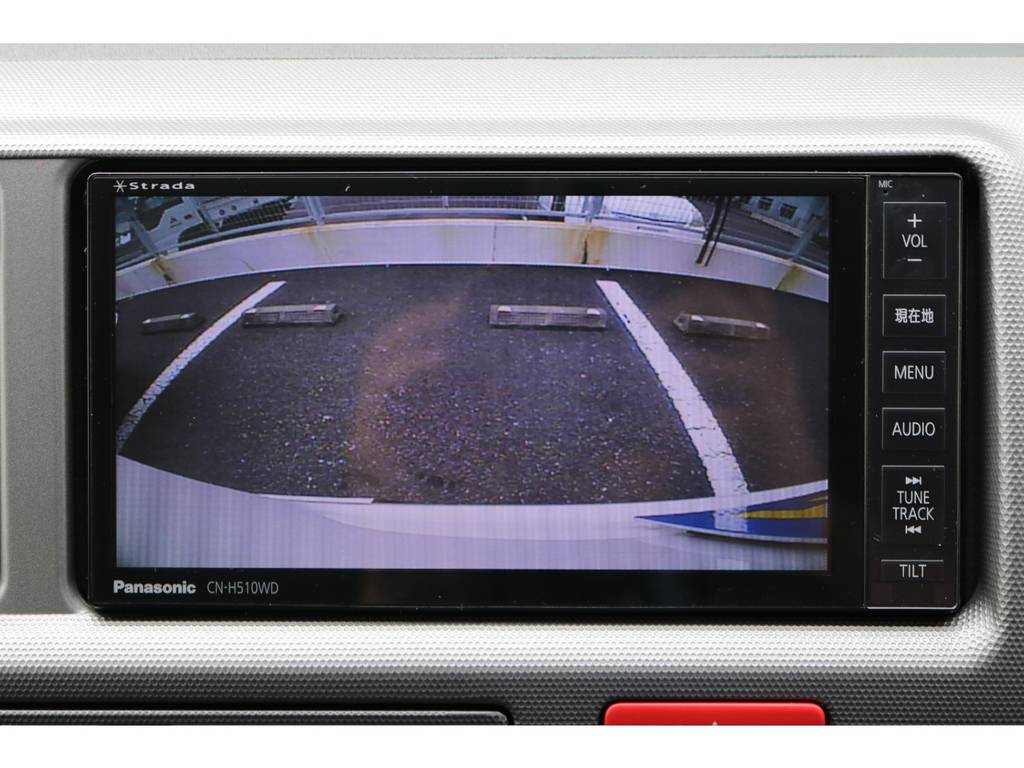 バックカメラも装備済みで車庫入れも楽々安心です♪