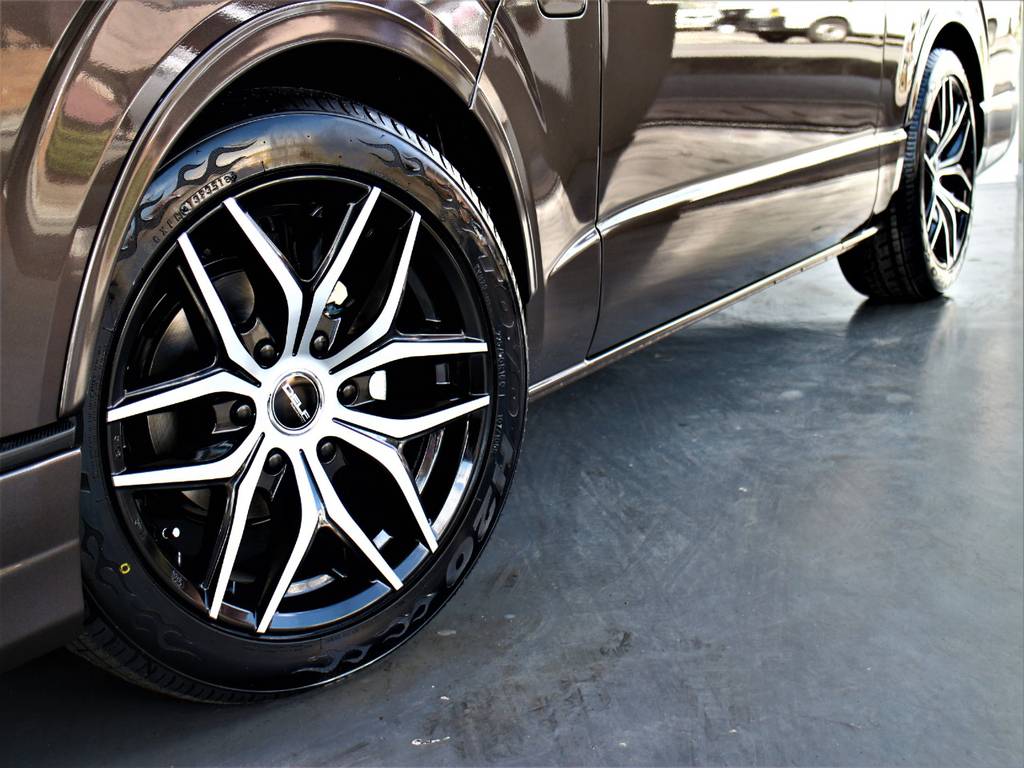 TOYO H２０タイヤ！　DELF01　18インチアルミホイール！
