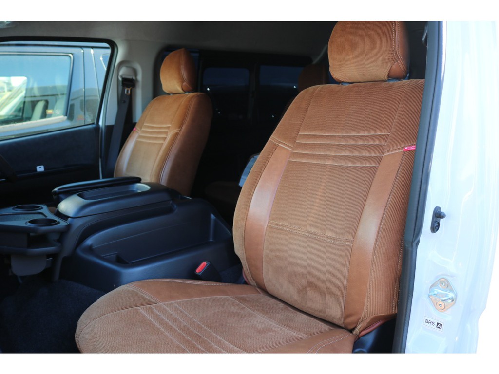 自動ブレーキ（ブリクラッシュセーフティーシステム）！オリジナルレザー調シートカバー